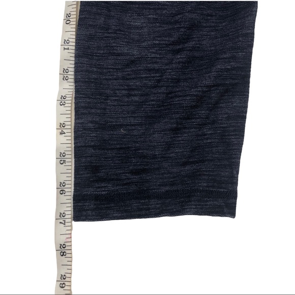 Lululemon Women’s Capri Workout pants size 8 - Picture 6 of 6